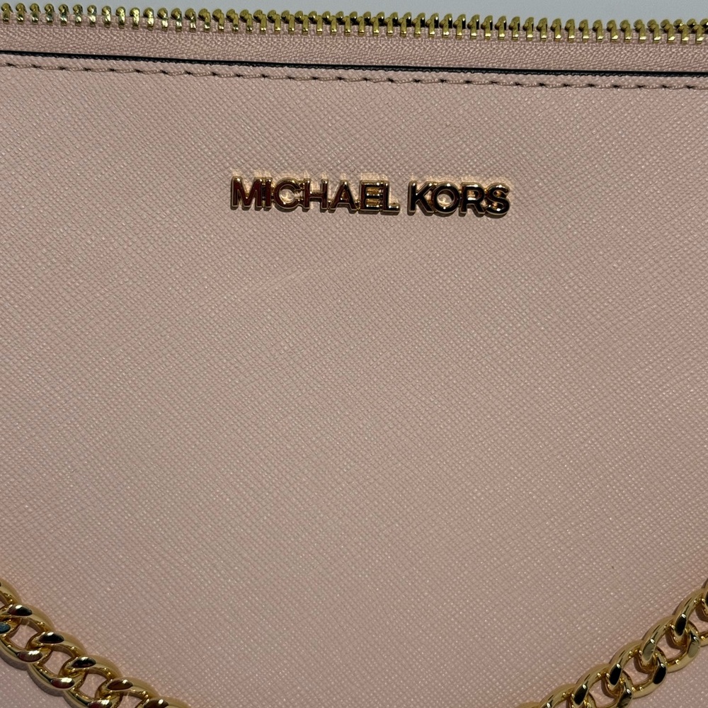 Michael Kors Jet Set Travel Medium Saffiano Leather Crossbody light pink color. - Picture 5 of 12